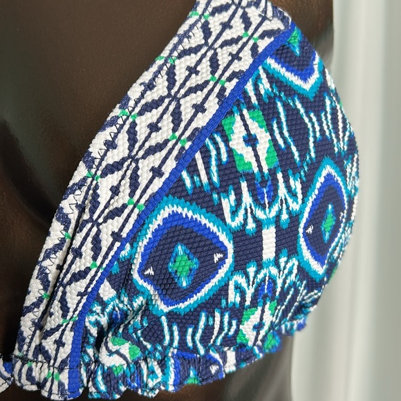 Tommy  Bahama Island Cays Ikat reversible triangle Bikini Top - Small - New - Picture 2 of 8